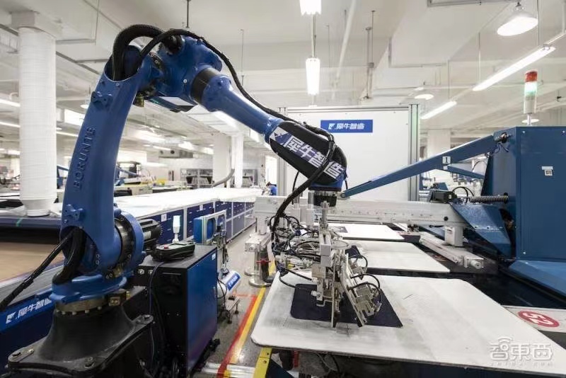 十年内工业机器人或激增300万台，中国或将爆发机器人应用热潮